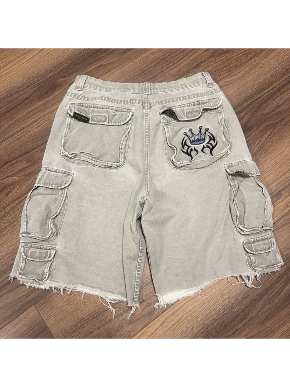 Vintage JNCO Cargo Shorts Tribal Crown Mens 36 Khaki Y2K Skate Grunge Rave